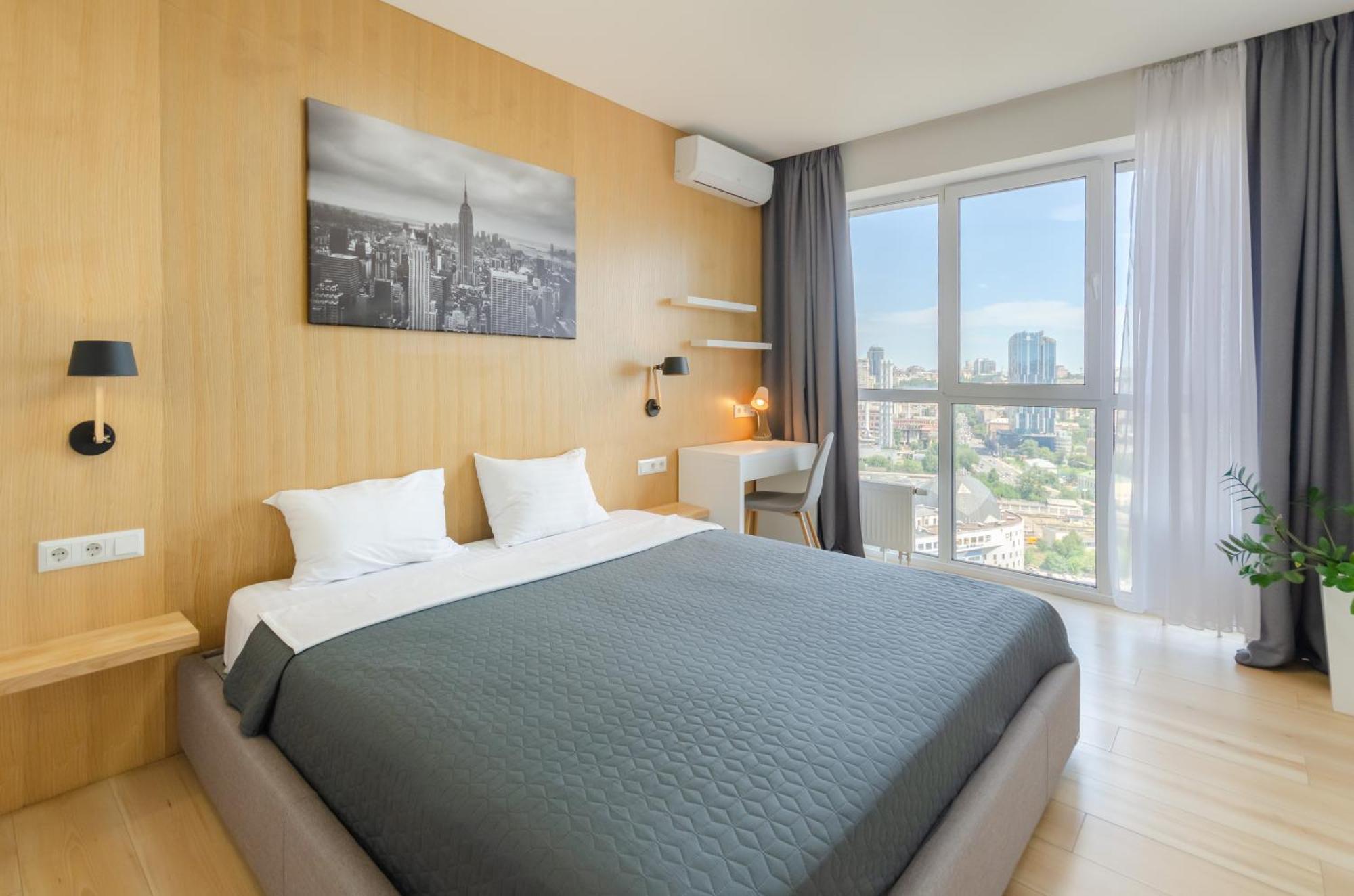 Petrovdom 205-206 Panoramic City View Apartments At Rc Kvartet, Central Railway Station Kiev Esterno foto