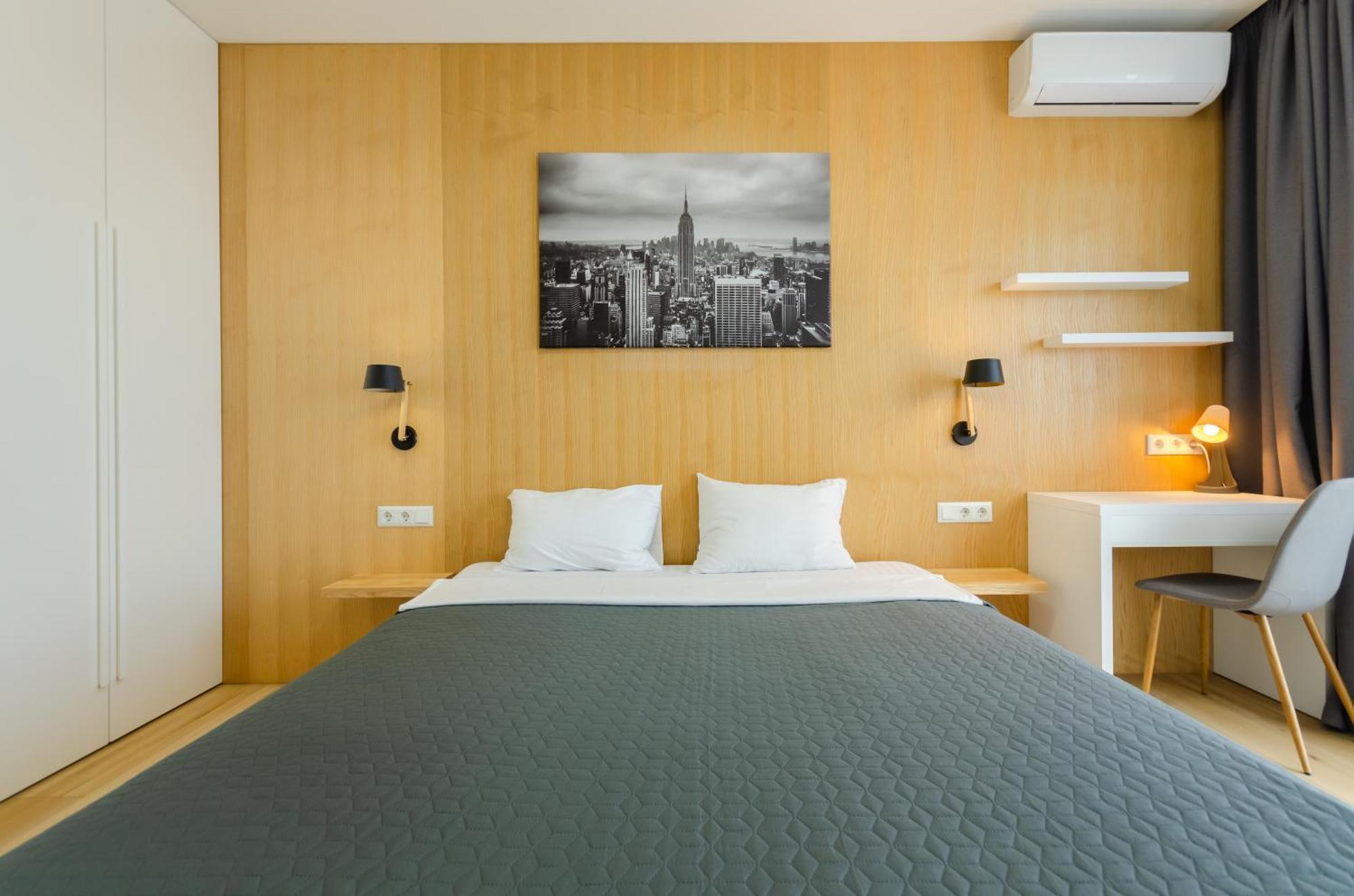 Petrovdom 205-206 Panoramic City View Apartments At Rc Kvartet, Central Railway Station Kiev Esterno foto