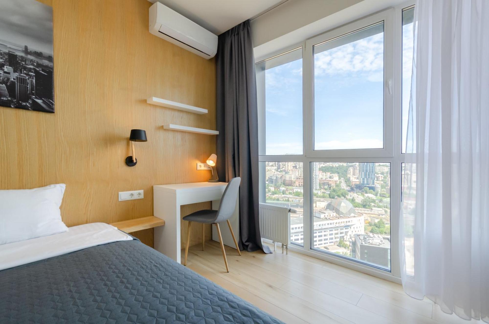 Petrovdom 205-206 Panoramic City View Apartments At Rc Kvartet, Central Railway Station Kiev Esterno foto
